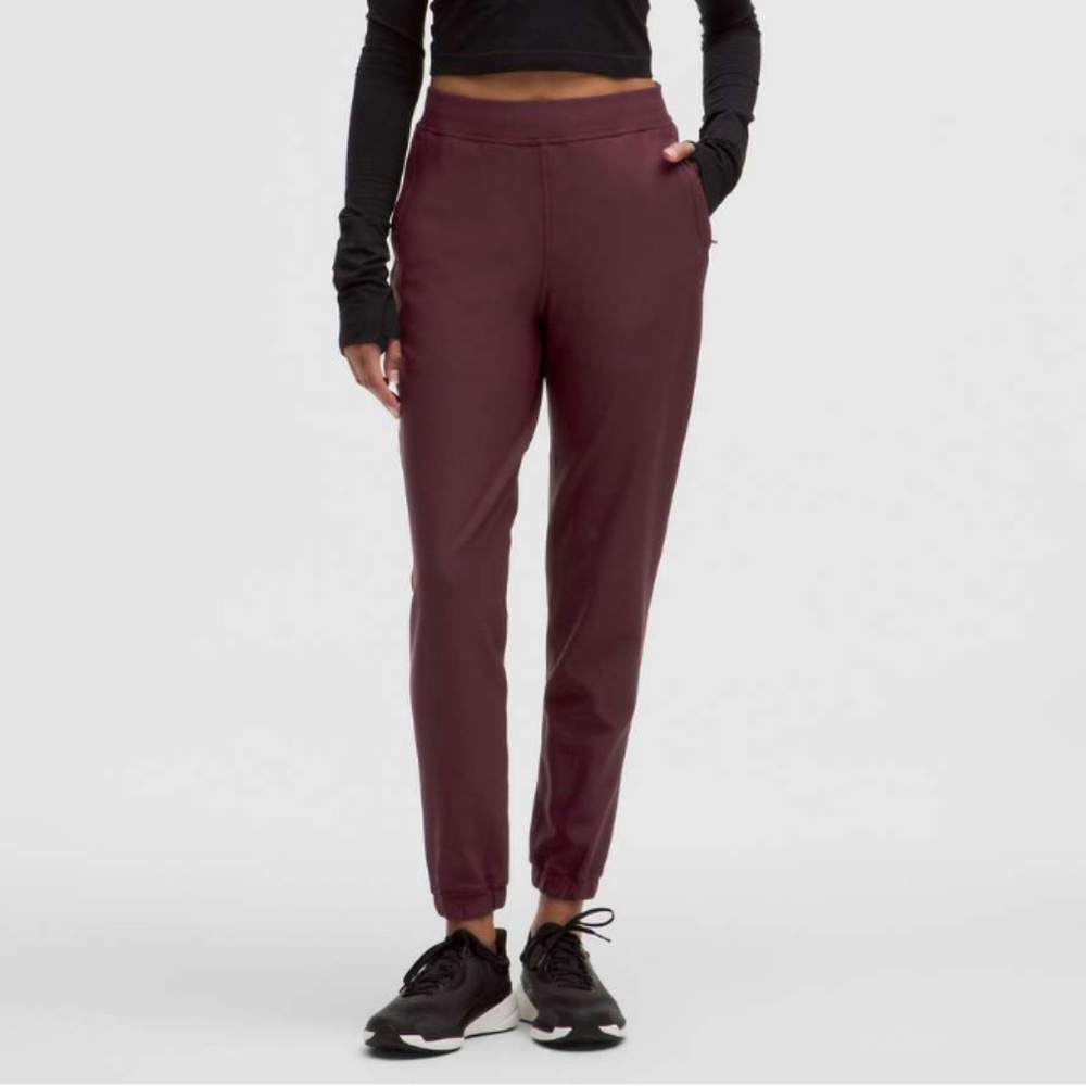❤️ Lululemon | Adapted State Fleece-Lined Jogger | Garnet | Size 10 ❤️